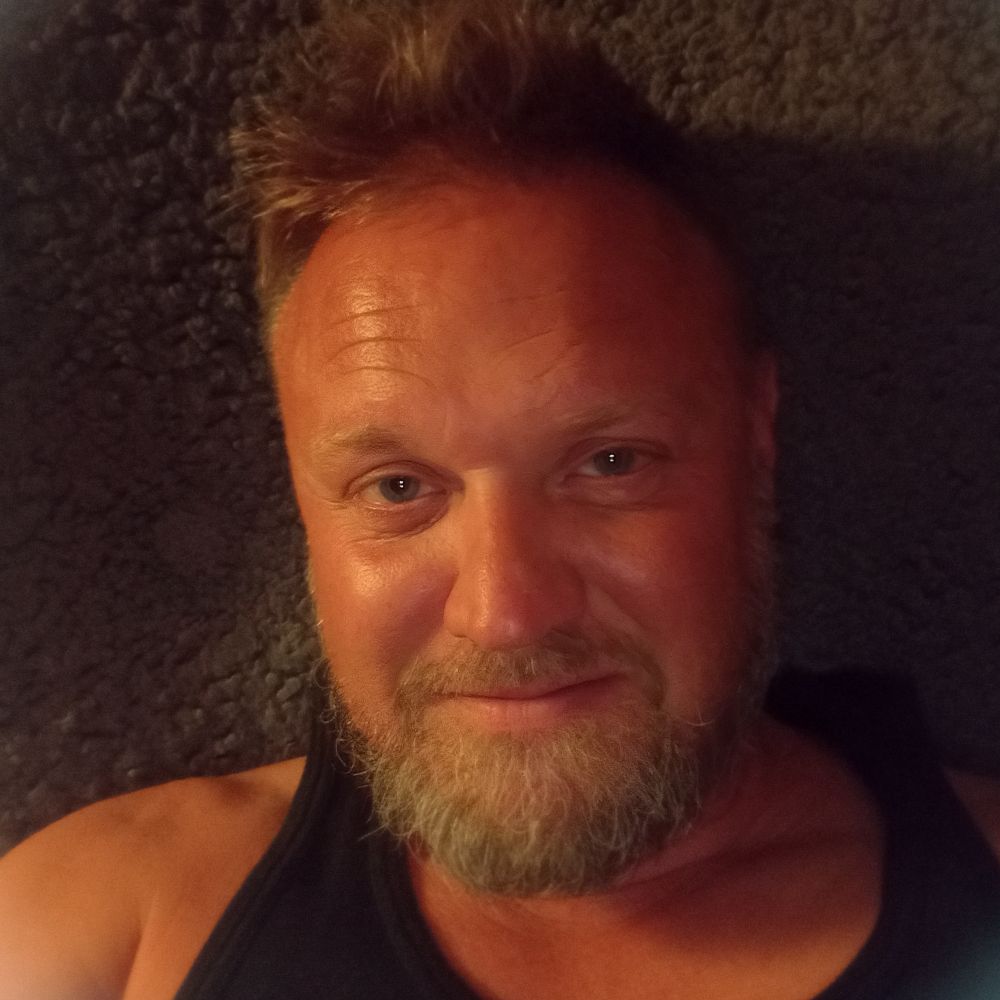 Søger nye bekendtskaber 